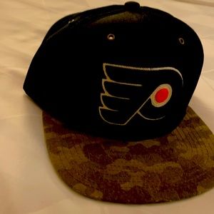 Philadelphia Flyers “SnapBack”